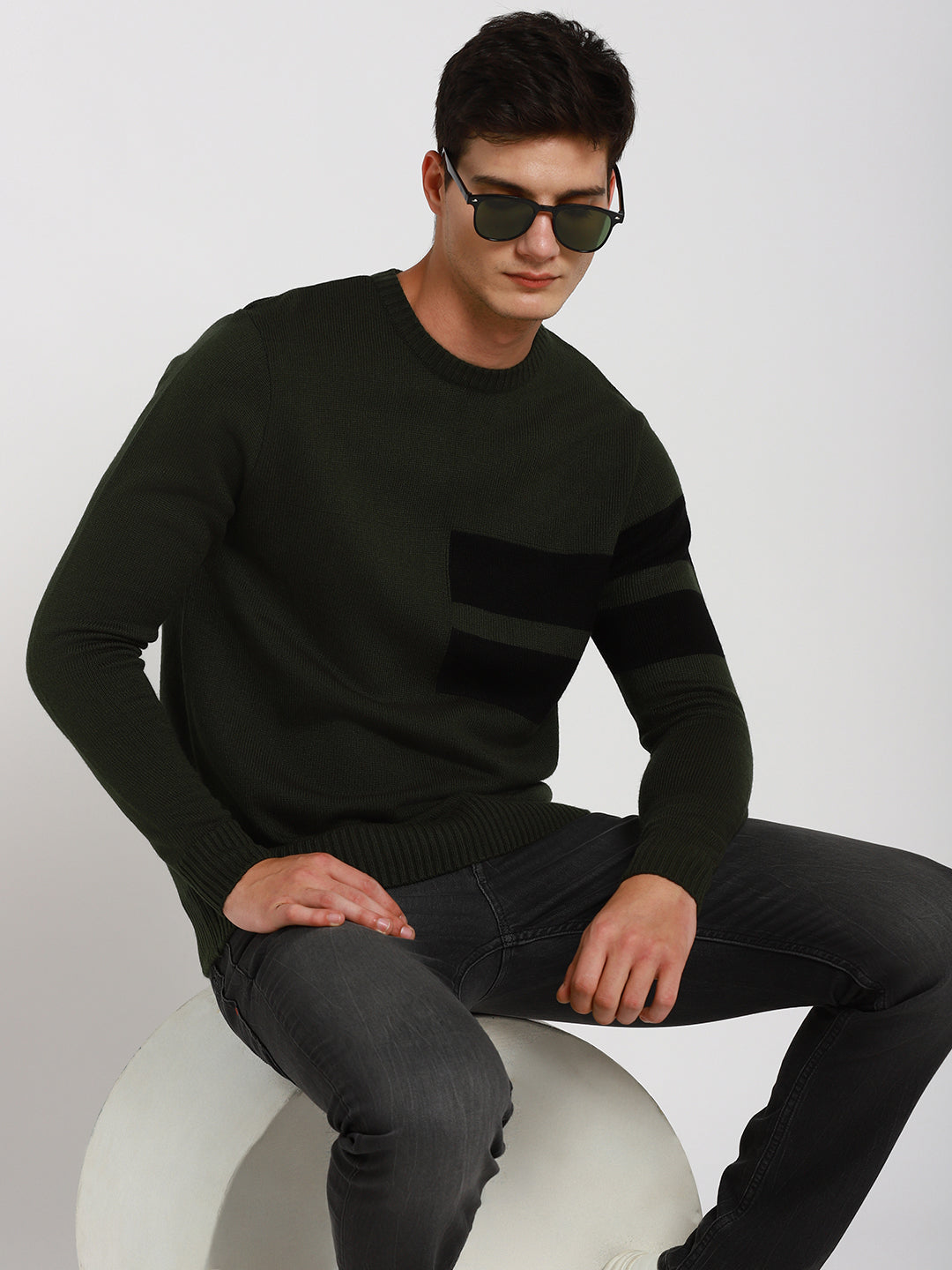 Dennis Lingo Men's Round Neck Panelled Pullover Sweater