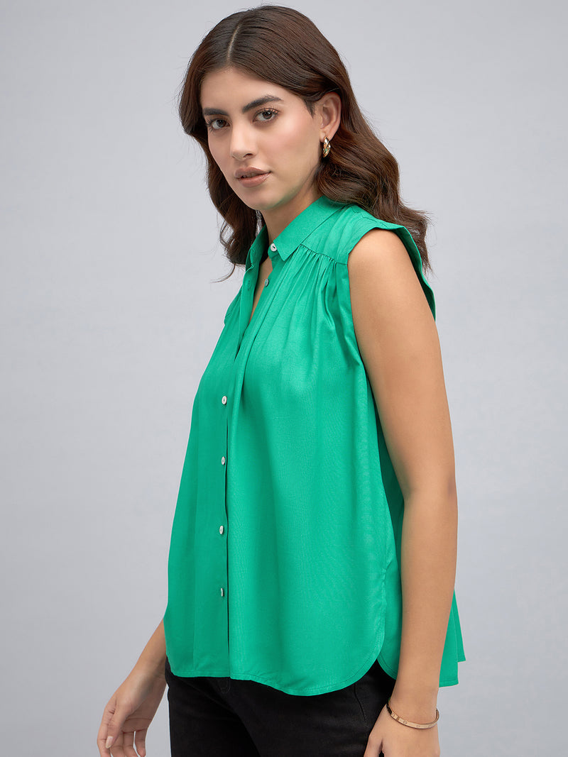 DL Woman Shirt Collar Regular Fit Solid Green Sleeveless Shirt