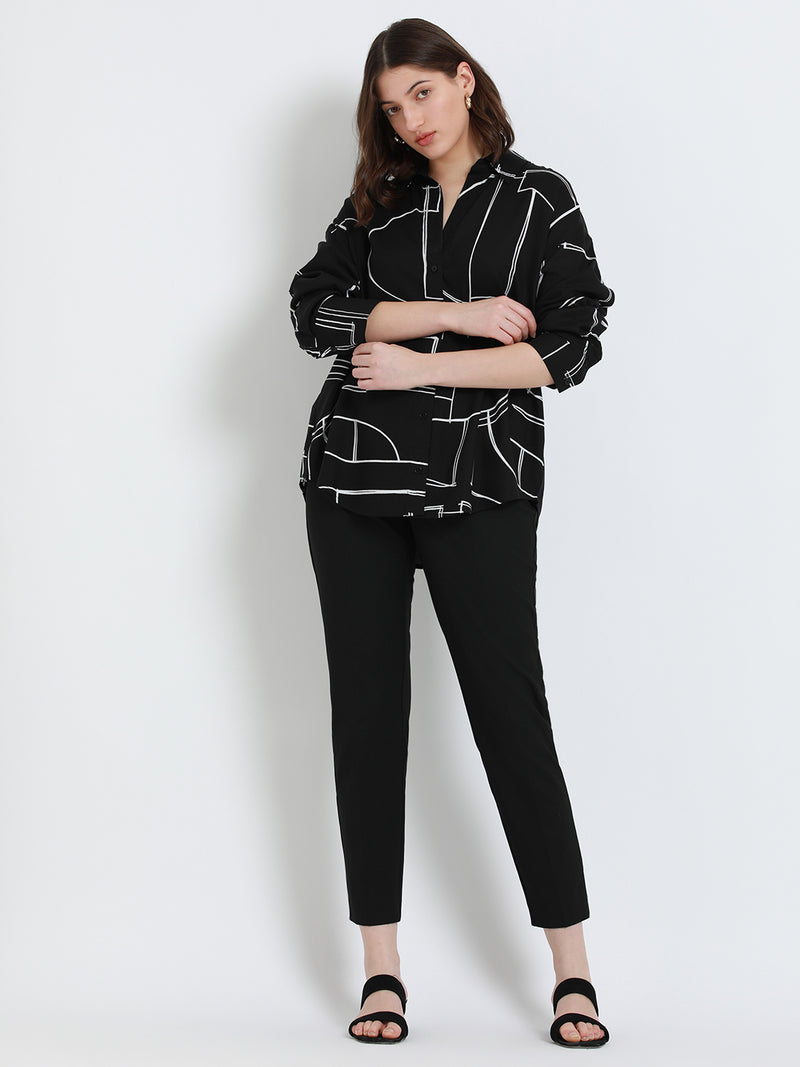 DL Woman Shirt Collar Regular Fit Abstract Print Black Shirt