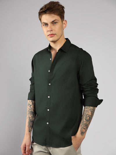 Men's Solid Bottle Green Slim Fit Casual Shirt