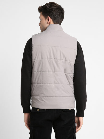 Men's Light Grey Colourblocked Mock Neck Sleeveless Gilet Jacket