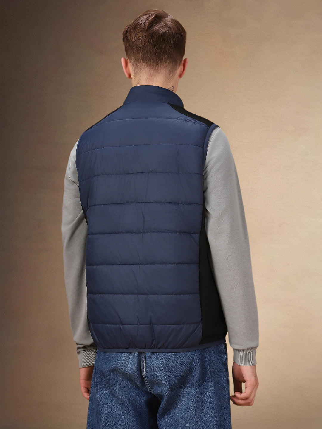 Men's Solid Stand Collar Sleeveless Regular Fit Gilet Jacket