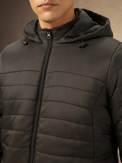 Men's Black Solid Full Sleeves Hooded Jacket