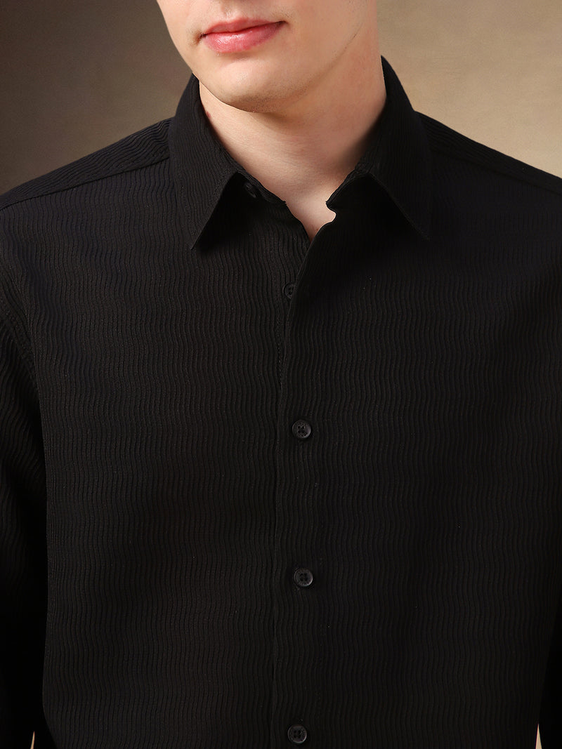 Men's Black Solid Spread Collar Full Sleeves Shirt