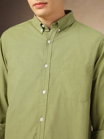 Men's Green Solid Button Down Collar Full Sleeves Relaxed Fit Corduroy Shirt