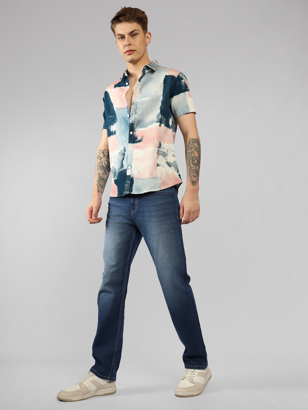 Men's Pink Half Sleeves Abstract Print Casual Shirt