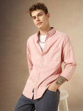 Men's Pink Solid Button-Down Collar Long Sleeves Regular Fit Casual Shirt