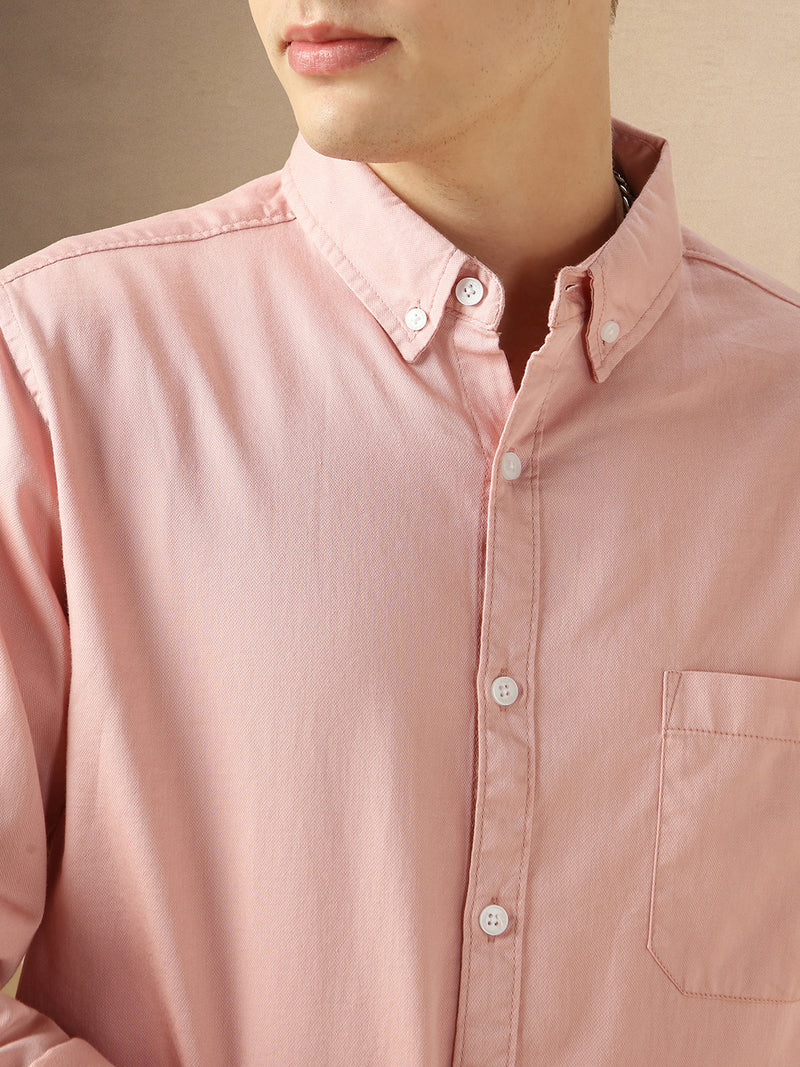 Men's Pink Solid Button-Down Collar Long Sleeves Regular Fit Casual Shirt