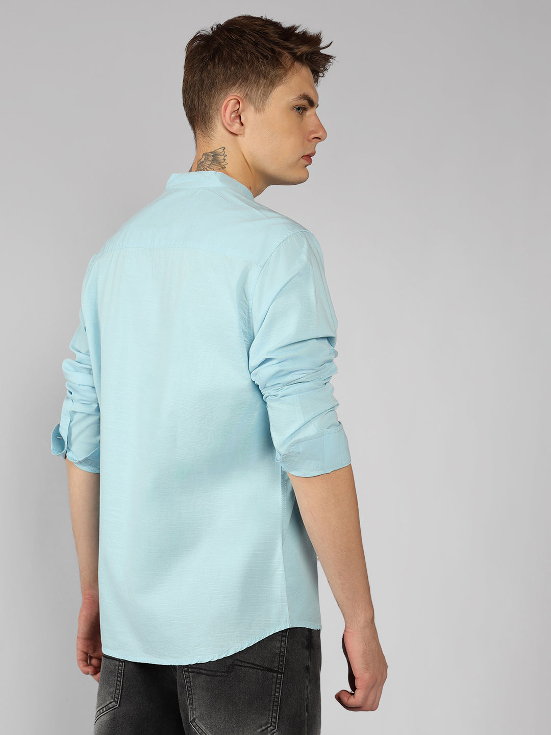 Men's Blue Solid Mandarin Collar Long Sleeves Regular Fit Casual Shirt