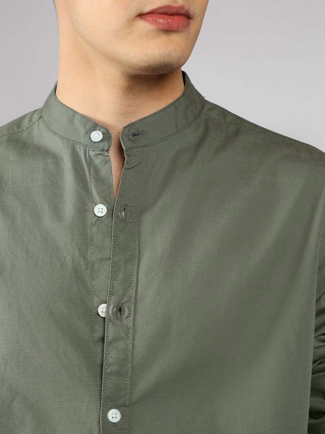 Men's Olive Solid Mandarin Collar Full sleeve Regular Shirt