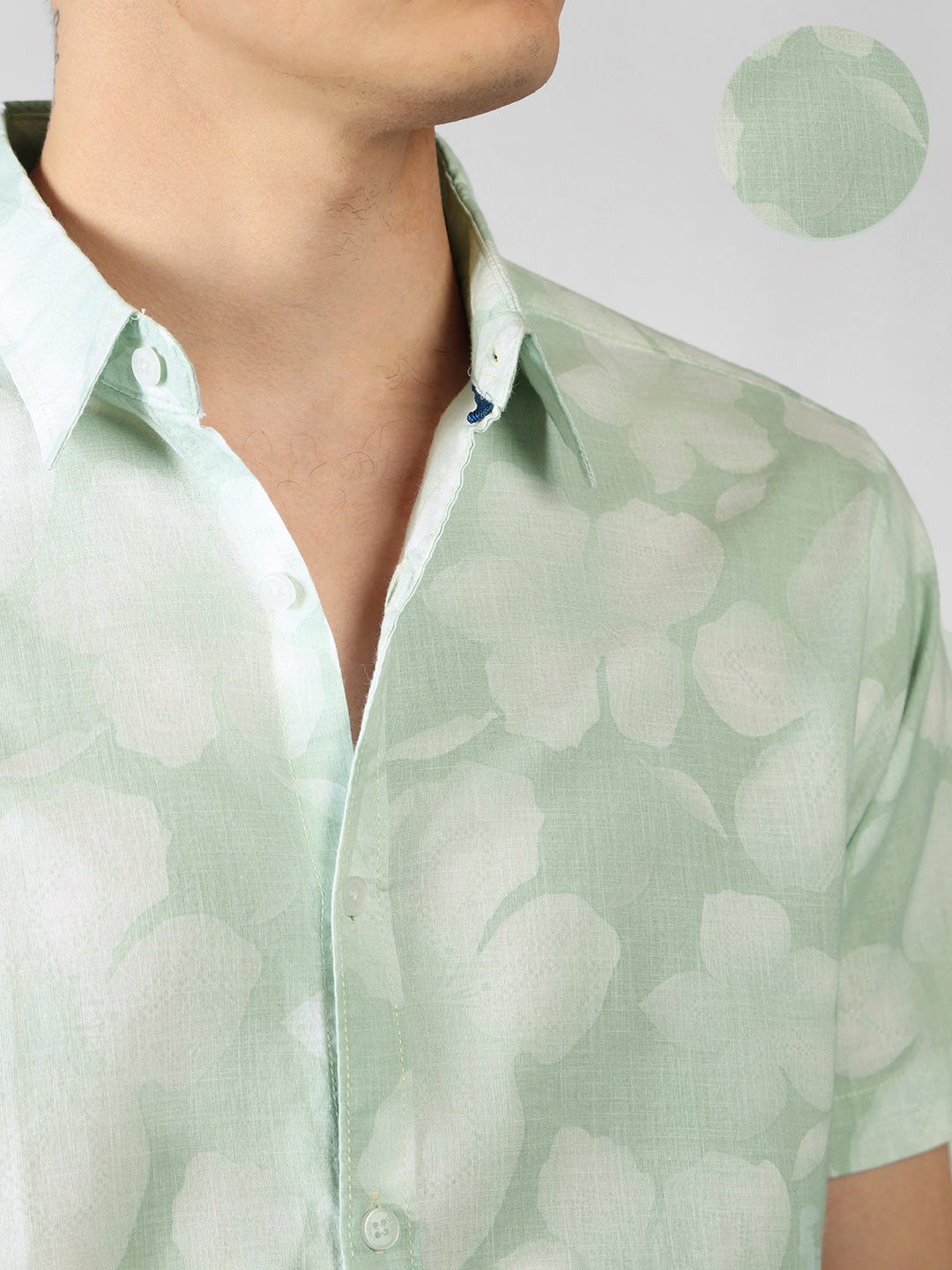 Men's Green Floral Print Spread Collar Short Sleeves Relaxed Fit Casual Shirt