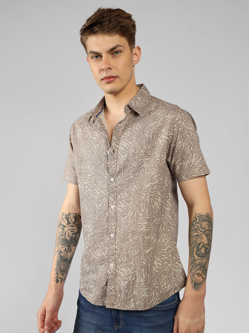 Men's Brown Abstract Print Spread Collar Short Sleeves Relaxed Fit Casual Shirt