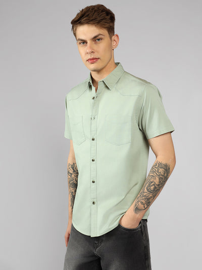 Men's Grey Solid Spread Collar Short Sleeves Relaxed Fit Casual Shirt