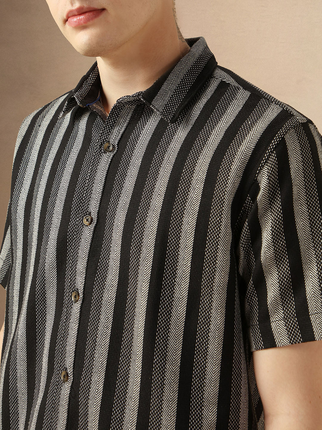 Men's Black Cotton Spread Collar Half Sleeves Striped Shirt