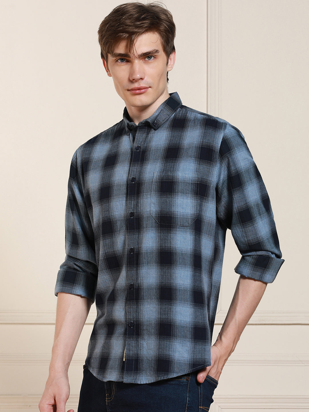 Men's Blue Cotton Checked Button-Down Collar Casual Shirt