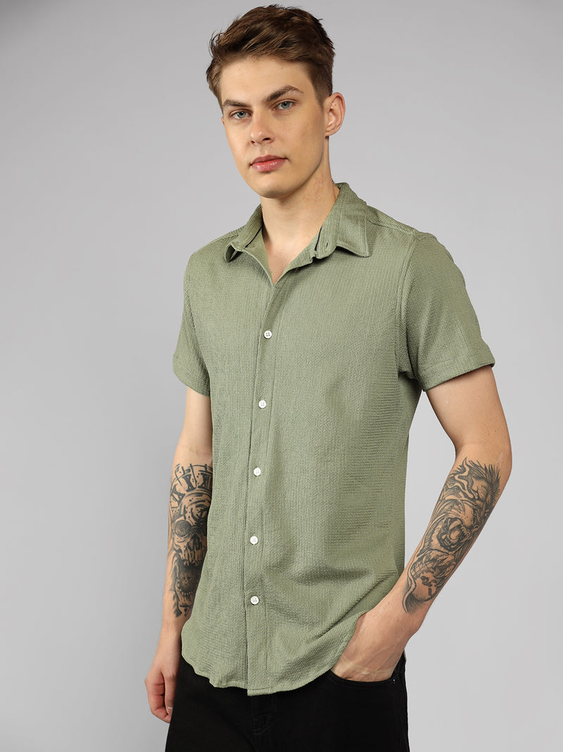 Men's Green Textured Spread Collar Half sleeve Regular Fit Shirt