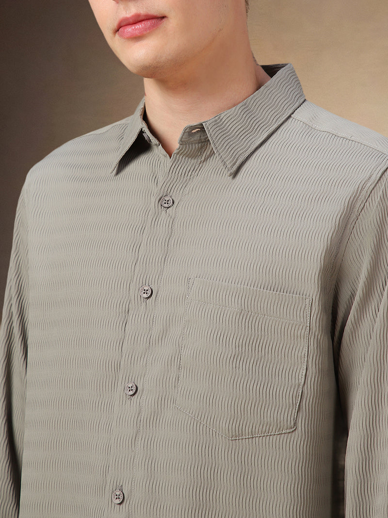 Men's Khaki Solid Textured Spread Collar Full Sleeves Shirt