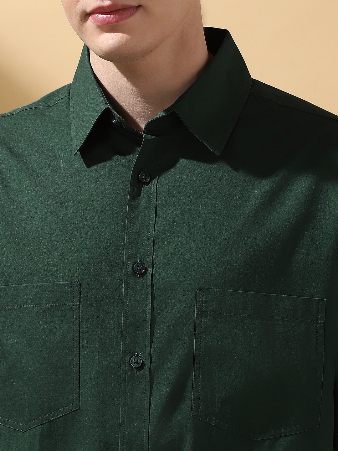 Men's Olive Solid Spread Collar Half Sleeves Casual Shirt