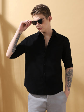 Men's Black Solid Textured Spread Collar Full Sleeves Casual Shirt