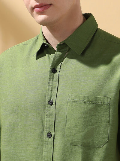 Men's Green Solid Textured Spread Collar Full Sleeves Casual Shirt