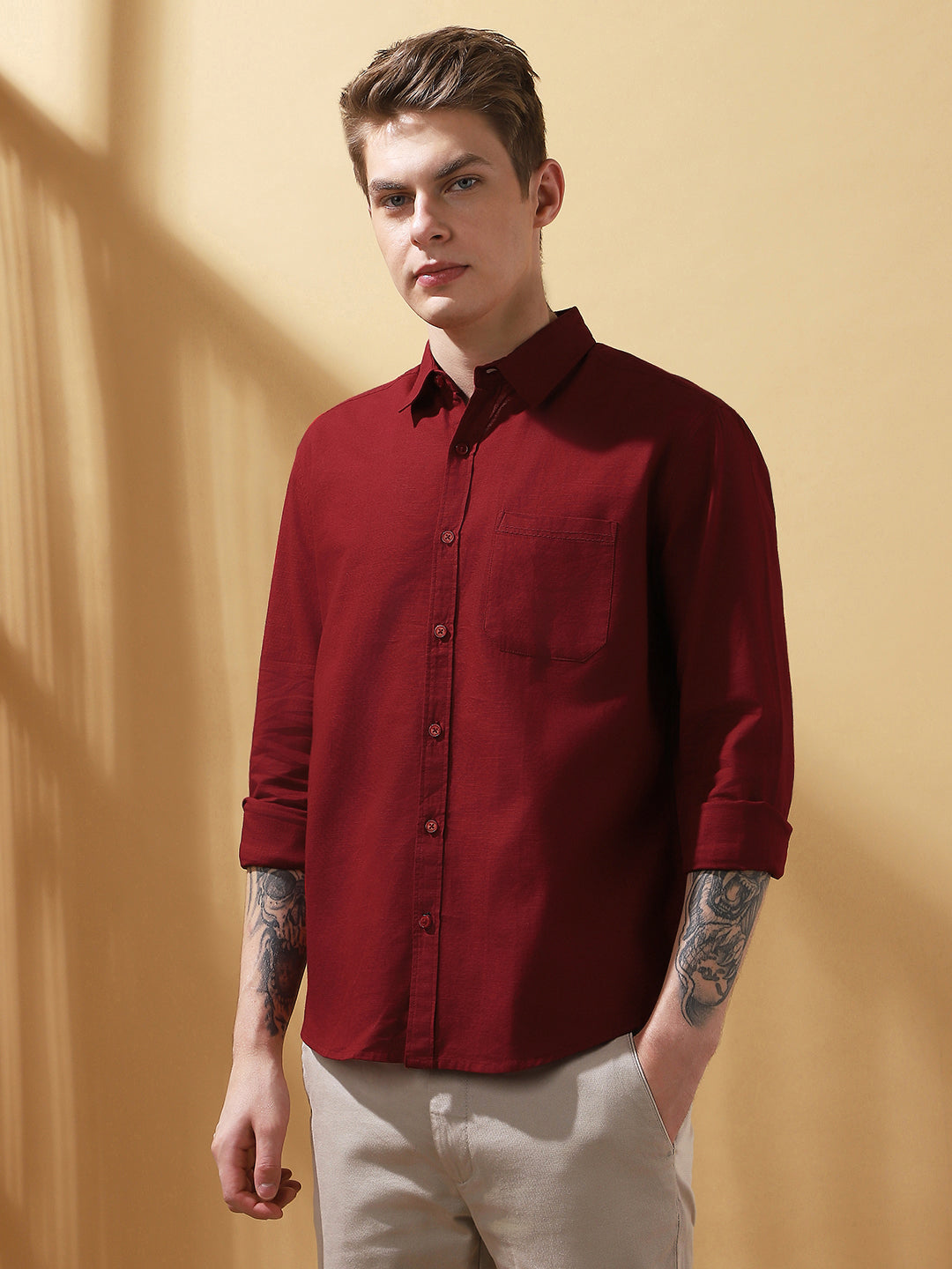 Men's Maroon Solid Textured Spread Collar Full Sleeves Casual Shirt