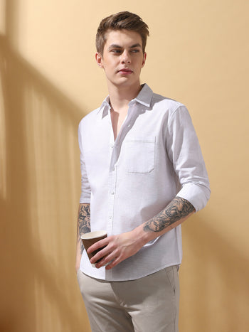 Men's White Solid Textured Spread Collar Full Sleeves Casual Shirt