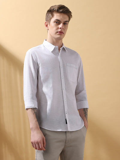 Men's White Solid Textured Spread Collar Full Sleeves Casual Shirt