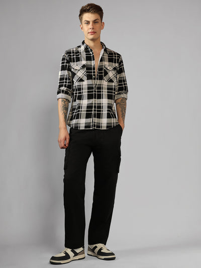 Men's Black Tartan Checks Spread Collar Long Sleeves Relaxed Fit Casual Shirt