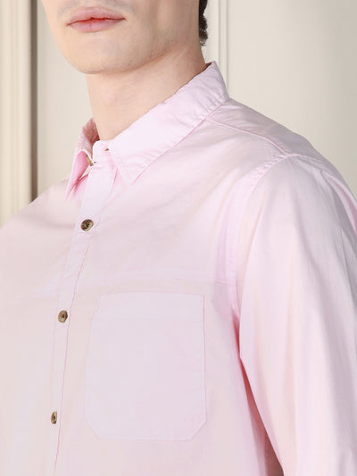 Men's Pink Solid Spread Collar Long Sleeves Relaxed Fit Casual Shirt