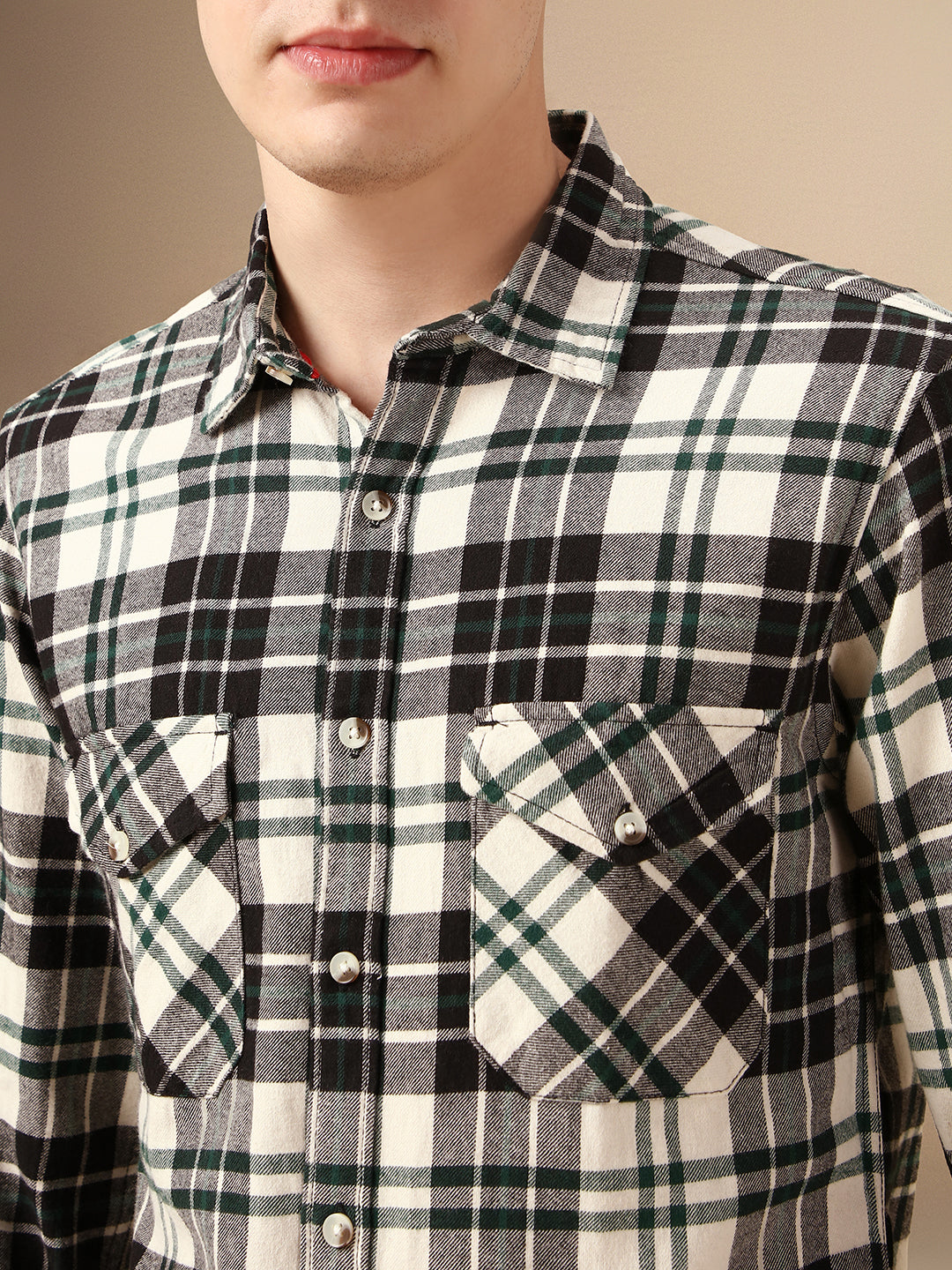 Men's Black Checks Spread Collar Full Sleeve Relaxed Fit Shirt