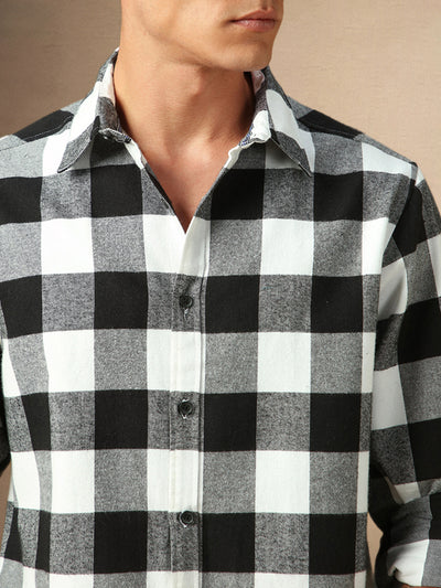 Men's Black Checks Spread Collar Full Sleeves Casual Flannel Shirt