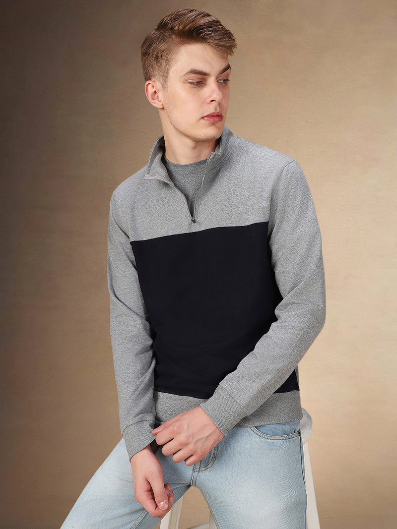 Men's Colorblocked Mock Neck Full Sleeves Regular Fit Sweatshirt