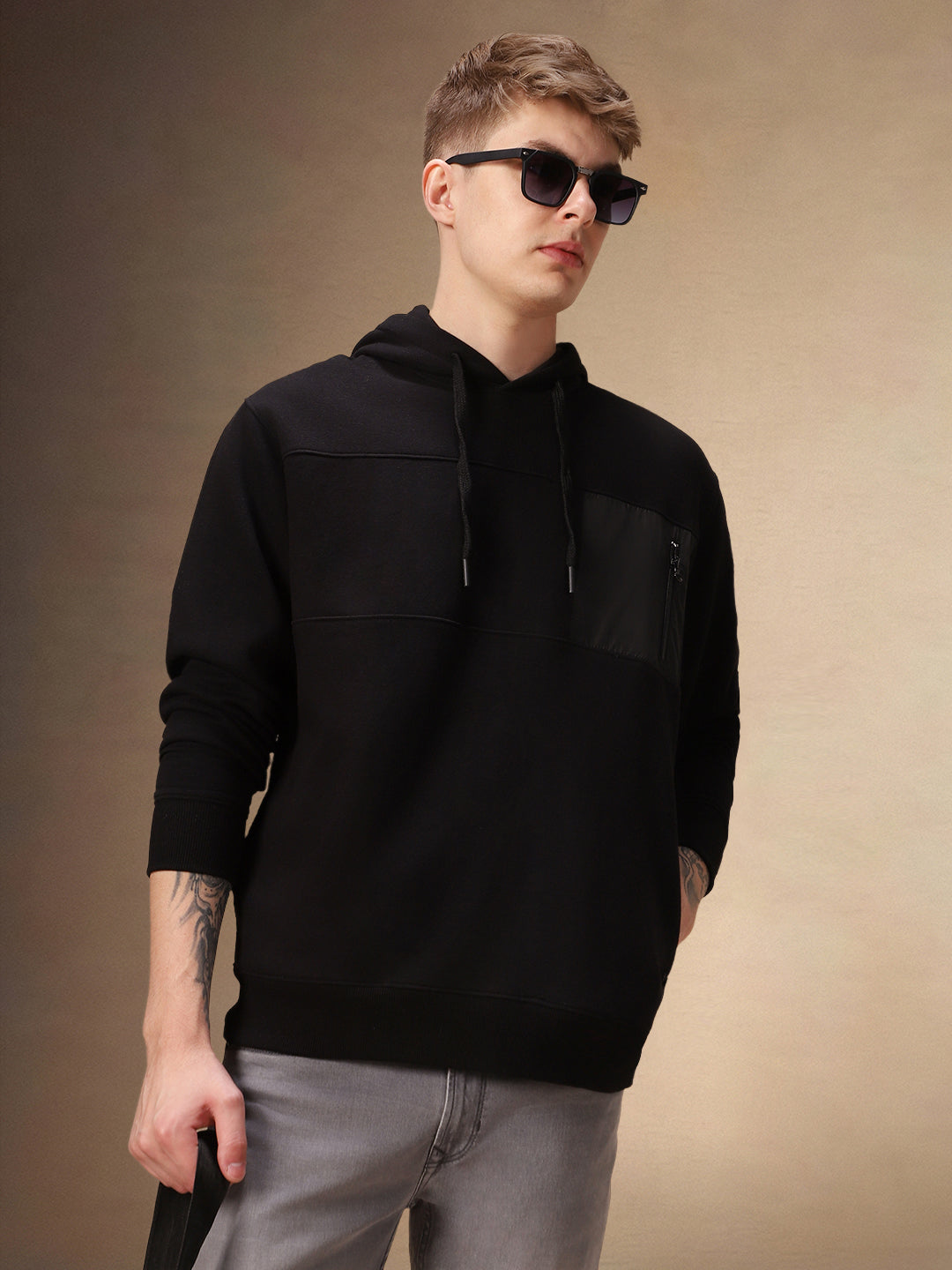 Men's Solid Black Full Sleeves Hooded Hoodie