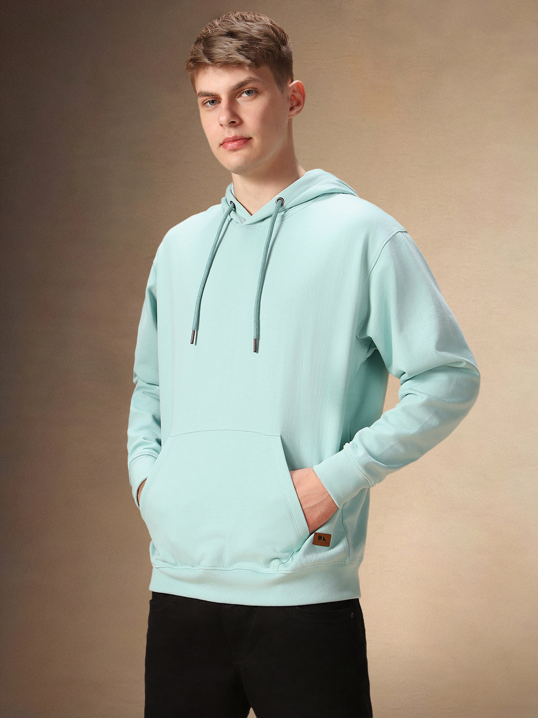 Men's Solid Hooded Full Sleeves Hoodie