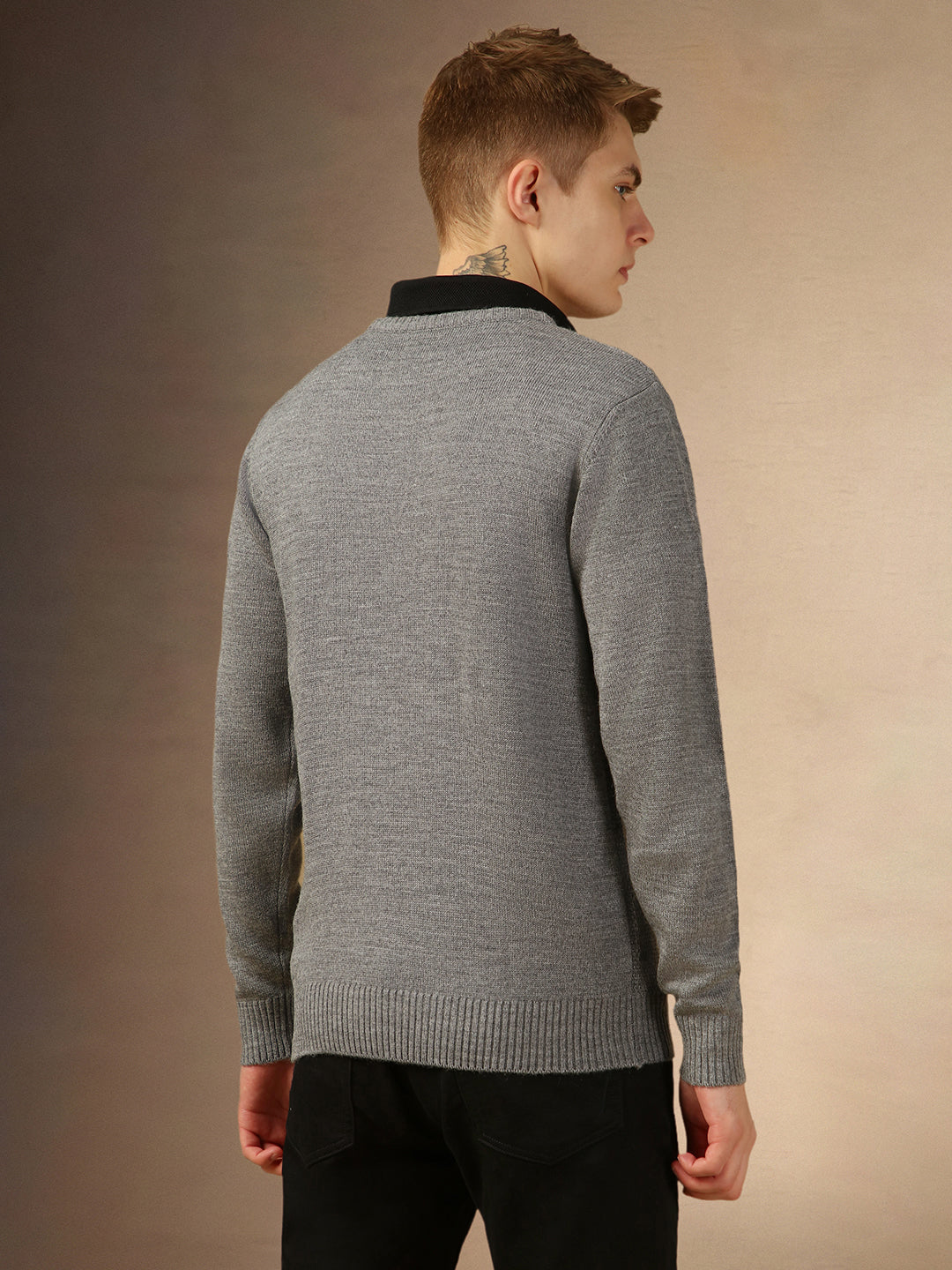 Men's Grey Crew Neck Full Sleeves Slim Fit Pullover Sweater