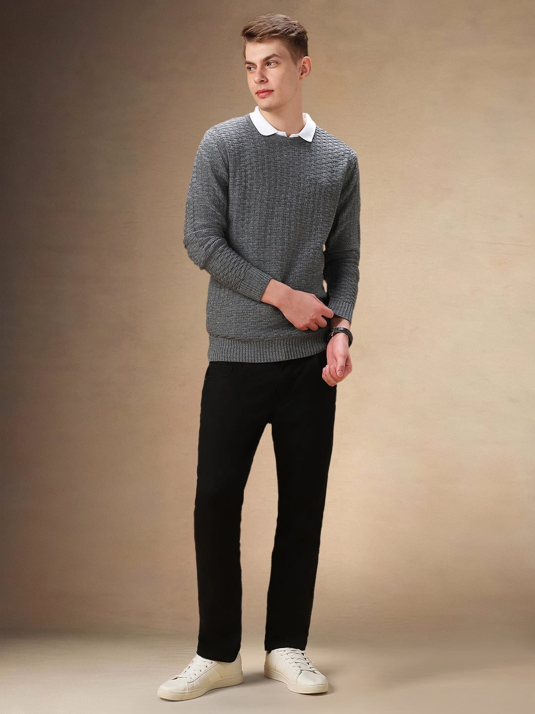 Men's Solid Round Neck Full Sleeves Regular Fit Pullover Sweater