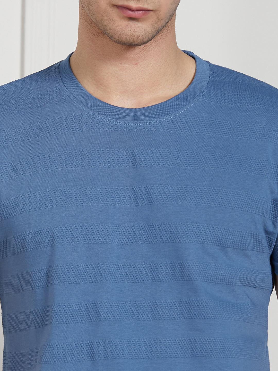 Dennis Lingo Men Navy Cotton Regular Fit Textured Round neck T-Shirt