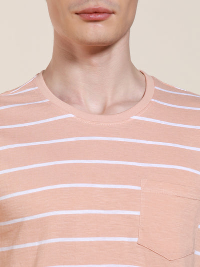 Men's Round Neck Striped Half Sleeves Casual T-shirt