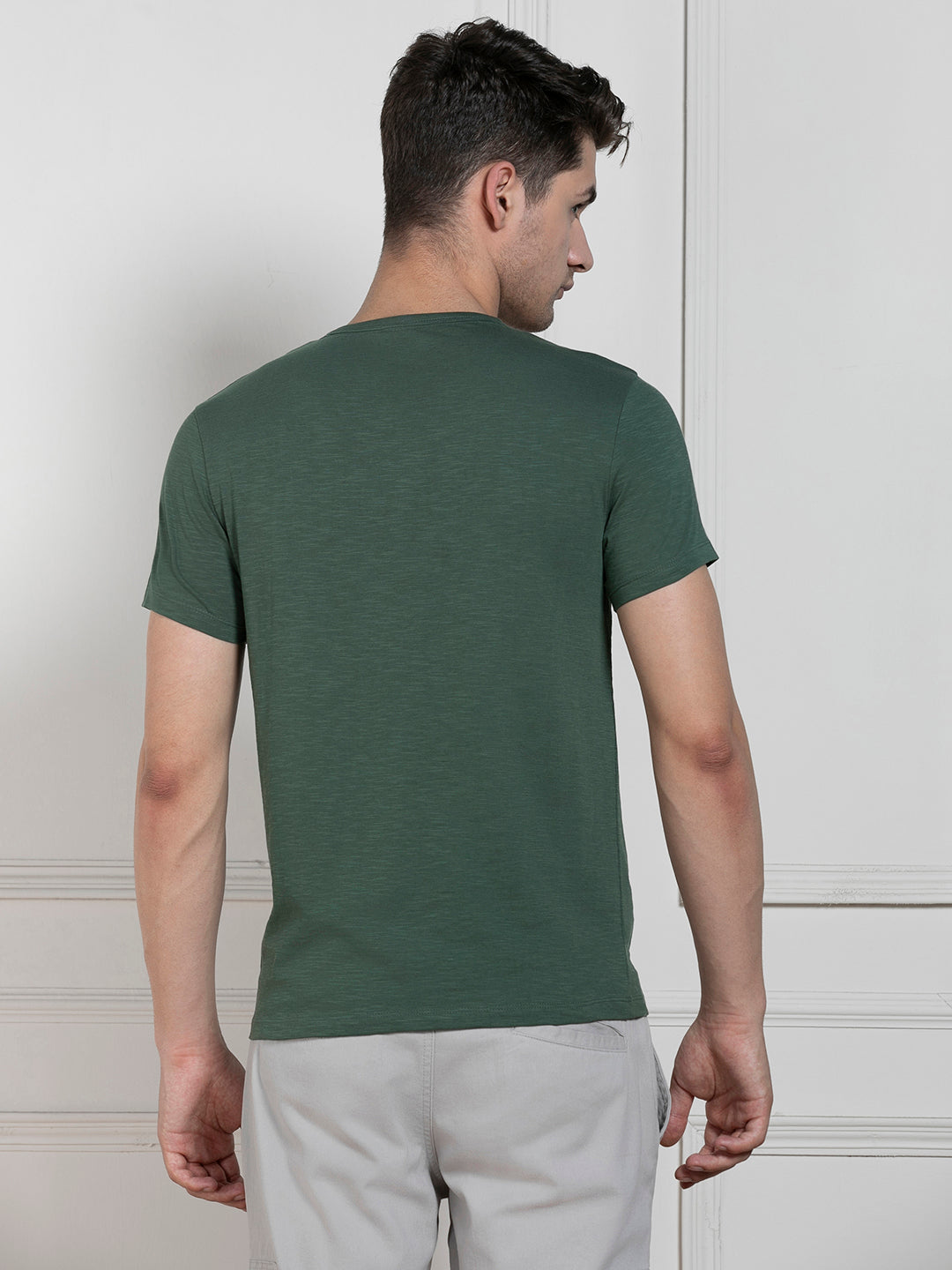 Men's Green Henley Neck Solid Regular Fit T-Shirt