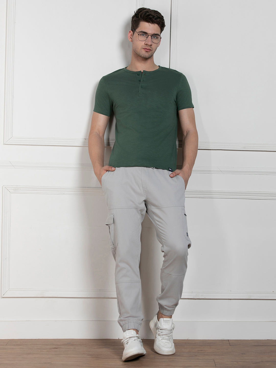 Men's Green Henley Neck Solid Regular Fit T-Shirt