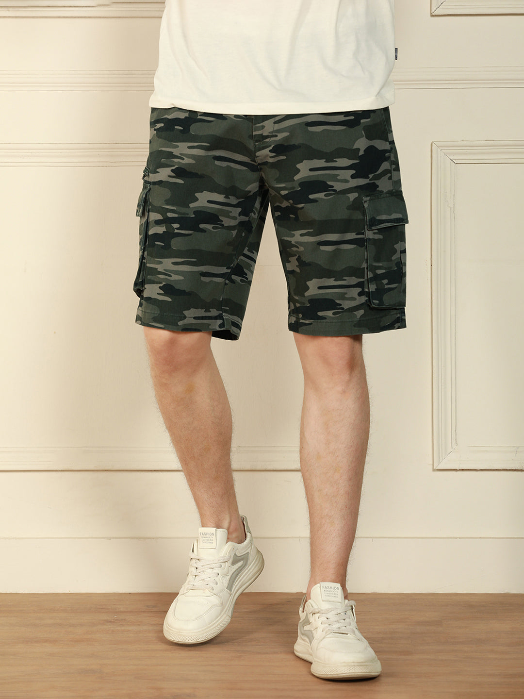 Dennis Lingo Men's Grey Relaxed Fit Camouflage Cotton Shorts