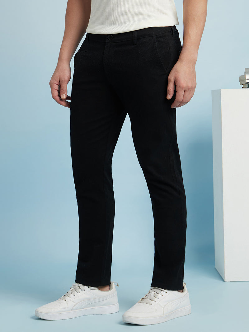 Men Black Solid Straight Fit Chinos