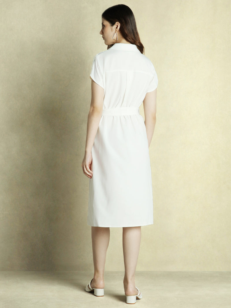 DL Woman White Solid V-Neck Wrap Dress