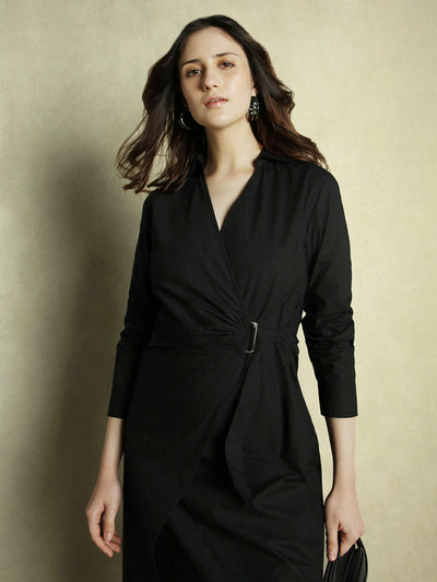 DL Woman Black Solid V-Neck Wrap Dress