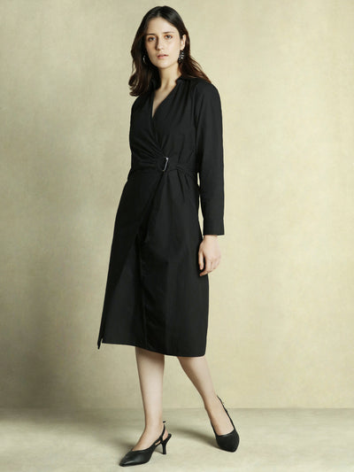 DL Woman Black Solid V-Neck Wrap Dress