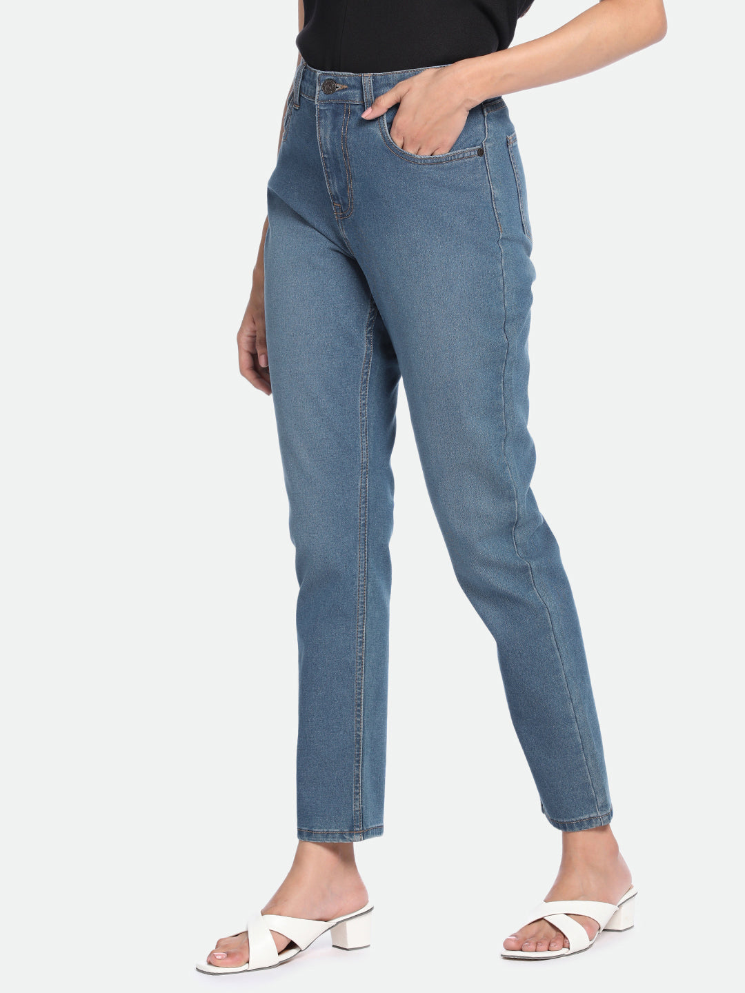 DL Woman Slim Fit High-Rise Light Fade Stretchable Jeans