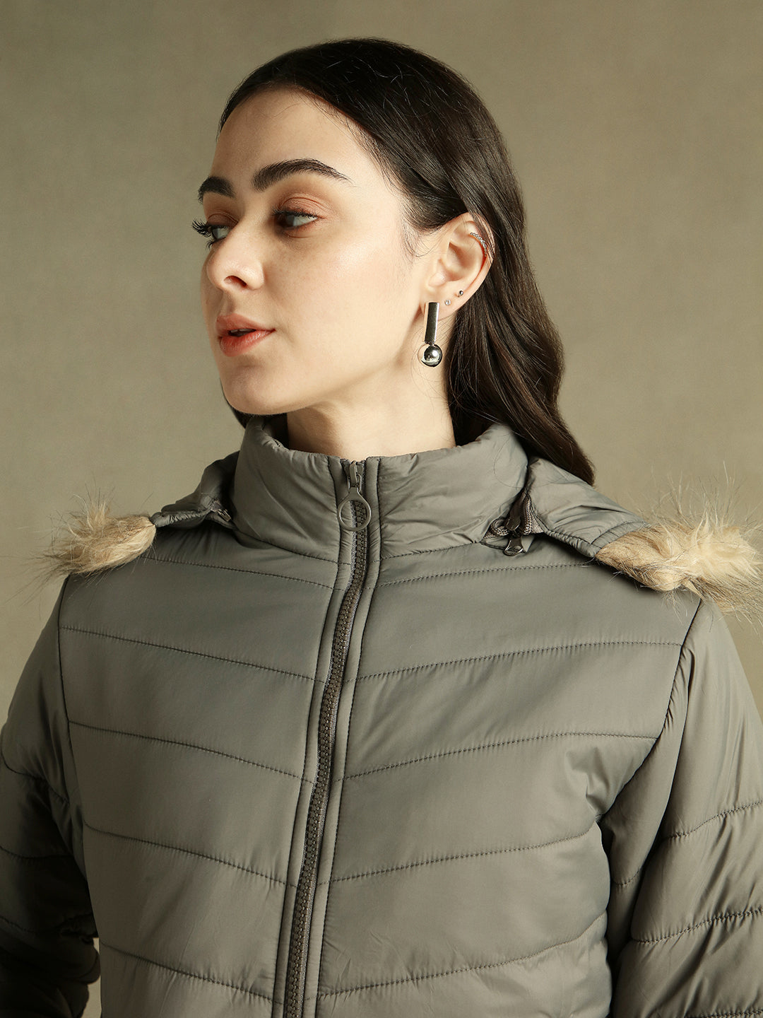 DL Woman Grey Hooded Full Sleeves Puffer Jacket