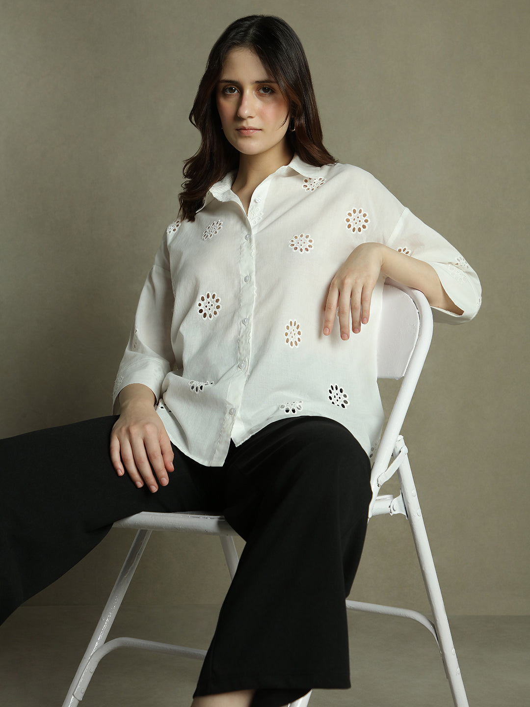 DL Woman White Collared Schiffli  Cotton Shirt