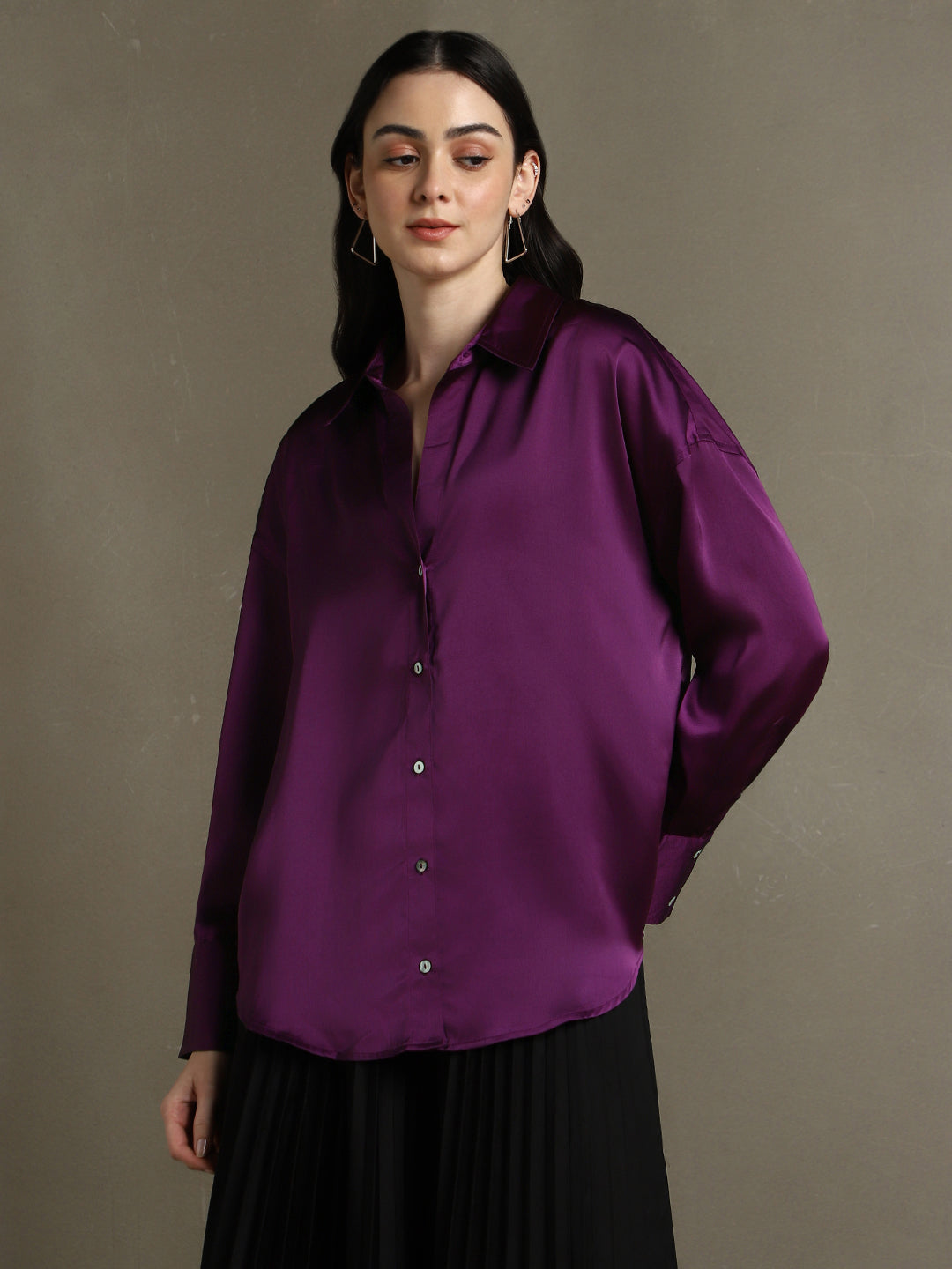 DL Woman Purple Solid Spread Collar Full Sleeves Relaxed Fit Shirt