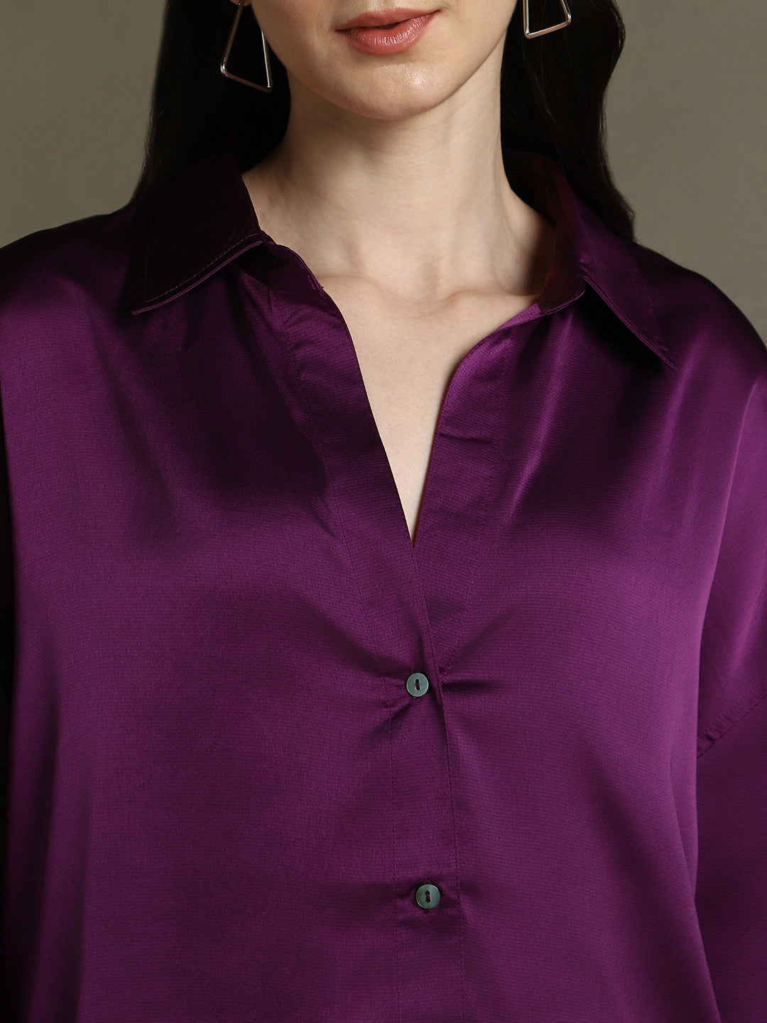 DL Woman Purple Solid Spread Collar Full Sleeves Relaxed Fit Shirt